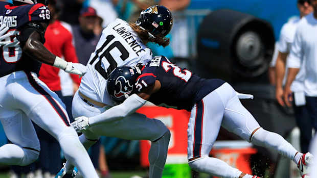Texans CB Steven Nelson tackles Jaguars QB Trevor Lawrence